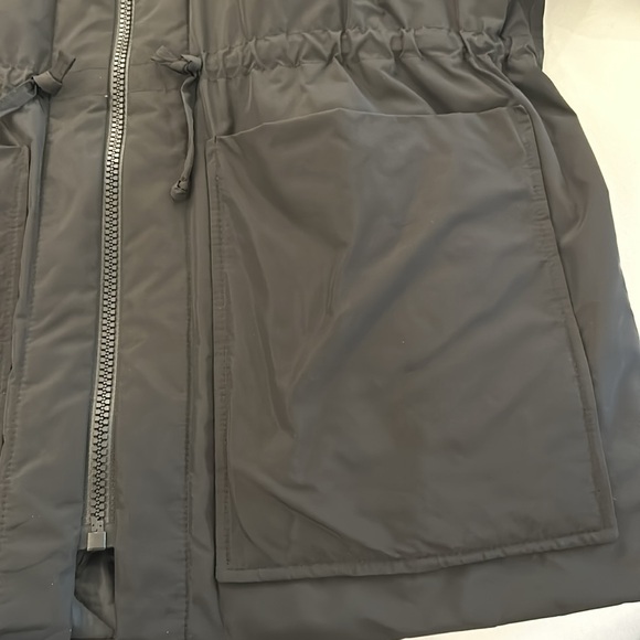 Hooded Jacket - Picture 4 of 7